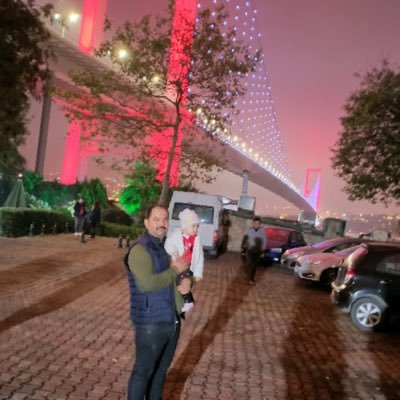 k__emrah's profile picture. Bazı acılar unutulmaz …06.02.2033”04:17