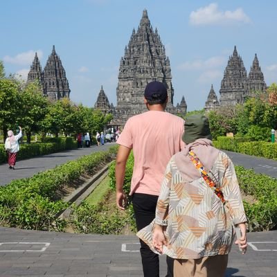 titipintihin's profile picture. Akun ngeluh yang bisa bikin hati lega~