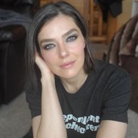 Adrianne Curry(@AdrianneCurry) 's Twitter Profile Photo