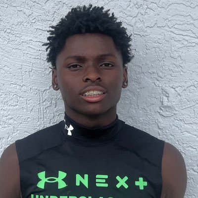 defensive back (ATH) |5’10|167| 4.50 Laser Cell 📲239-200-3612 Mail- nuknukz2240@gmail.com Track🏃‍♂️. C/o 2026🎓 best DB in 26 in Florida