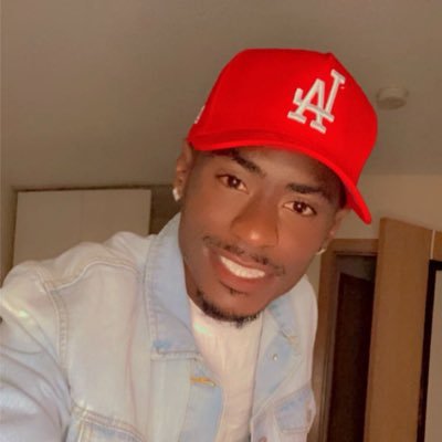 The Human Hershey Bar 🍫 🇭🇹 HIV+ know your stats 😌||: new to Twitter ||: I’m a solo content creator 💯 ||: Yes I’m REAL 🙄😭🥰