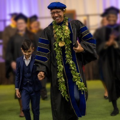 10th President @jolietjrcollege | Dad | Husband | Author | Kānaka Maoli | Karaoke legend | Community Colleges are the answer | he/him/his