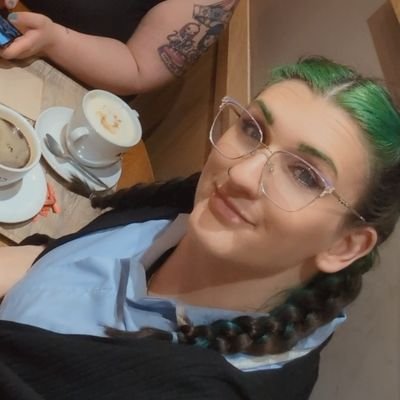 SuziSharman's profile picture. 