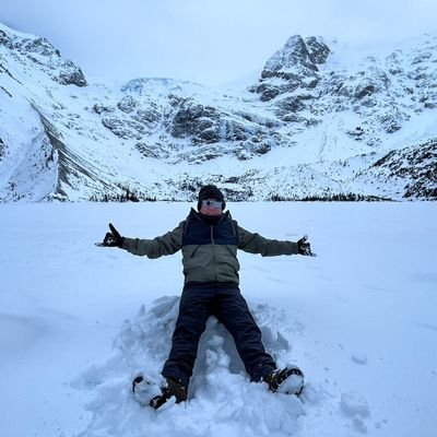 Godin de L a V, Nature lover (camping, hiking), Barca & WRC fan.