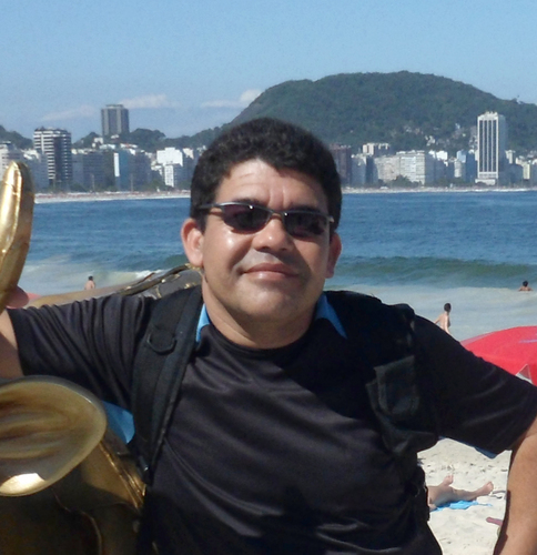 Minha vida é minha família,
depois as empresas que toco o dia a dia!