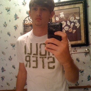 GatorDE42's profile picture. 