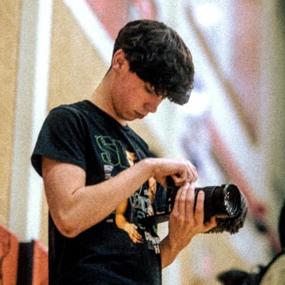 14 year old sports videographer 🎥  for @BirdvilleHoops & @TriumphBasketb1 〰️Available for Freelance Work Socials⬇️