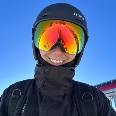 heyimtabs's profile picture. the most dangerous thing you can do in life is play it safe