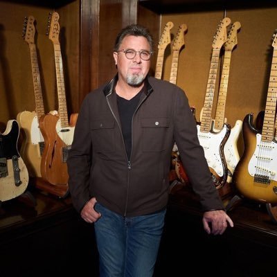 Vince Gill & Paul Franklin officialfanpage /Sweet Memories: private account of Vince Gill.