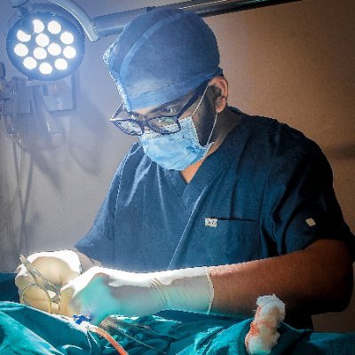 (ą¤ą¤°ą„षित ą¤§ą¤¾ą¤®ą¤£ą¤øą„ą¤ą¤°)
Doctor (Neurosurgery Resident) | Writer | Poet | Wordsmith | Graphic Designer | Web Designer | Public Speaker
Instagram: arshietdhamnaskar