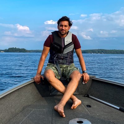 callme_Qamar's profile picture. 