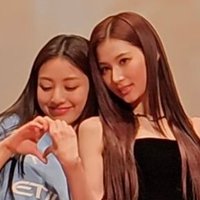 🦄🧡💜🐹 | long live sahyo!(@here4sahyo) 's Twitter Profile Photo