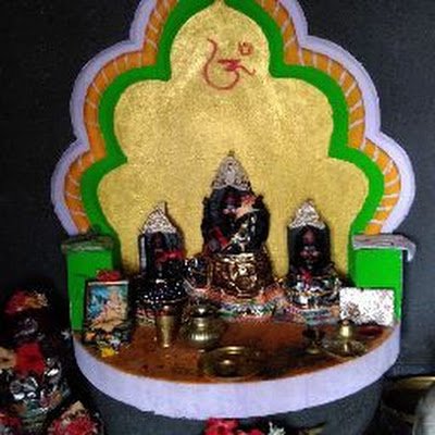 Dinesh24972's profile picture. 