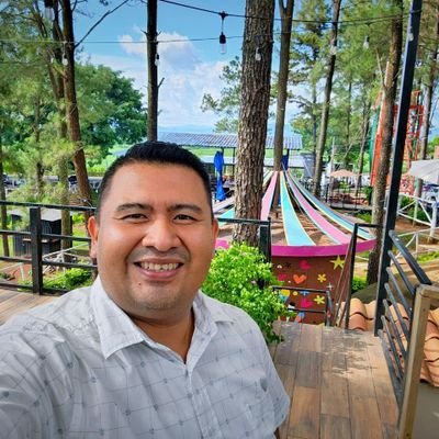 Lic. en Administración de Empresas