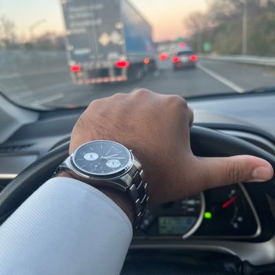 omziBhai's profile picture. 