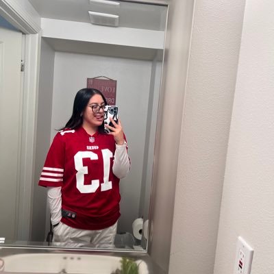 Juliekuk11's profile picture. 🫨