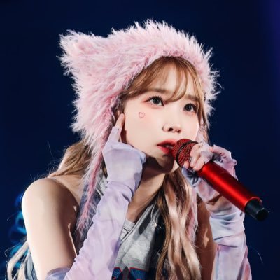 LilacxLily's profile picture. “A stalk of spring, a cup of summer, a piece of autumn, a breath of winter.” - IU. Forever a Uaena and Techi oshi