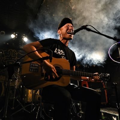 ☆O.S.C☆
【1998年~現在】
☆レヴェラーズ・ユナイテッド☆(サポートギター)
【2011年4月~2012年4月】
☆鬼畜☆【2015年2月~2016年7月(脱退)】
☆ダーハマ☆(弾き語り)
【2015年8月~現在】
☆First Brew☆(バンド)
【2019年10月~2022年9月(脱退)】