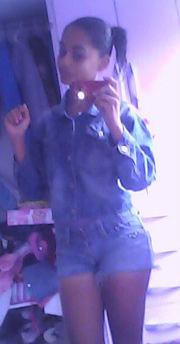 sou o que sou,naum o q acham..me entenda como kiser só naum me julgues como entender.........pla me conhecer..msn:may-mari@live.com