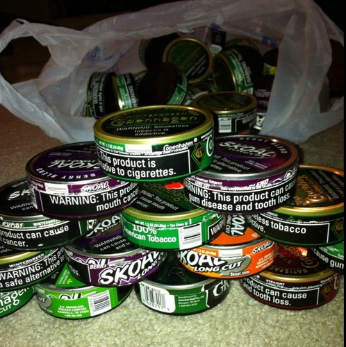 Dippinproblems's profile picture. workin spittin huntin and fishin