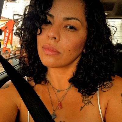 gutisameh's profile picture. tô aqui pra chorar dor de amor, brigar com robô e stalkear crush