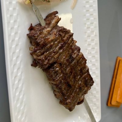 自認はビーガンですが、焼肉が好きです。カザフスタンにいたりしてた。カザフ国立大学生だったりといろいろ。