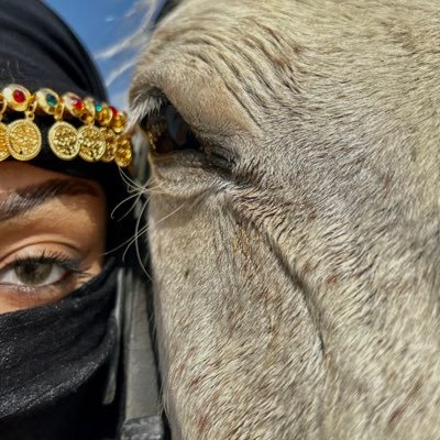 خريجة إعلام-صحافة ونشر إلكتروني 👩🏽‍💻 @CMCimamu @ImSIU_edu_sa اللهُم زِد أُمي وأبي عمرًا وصحة وعافية ❤️