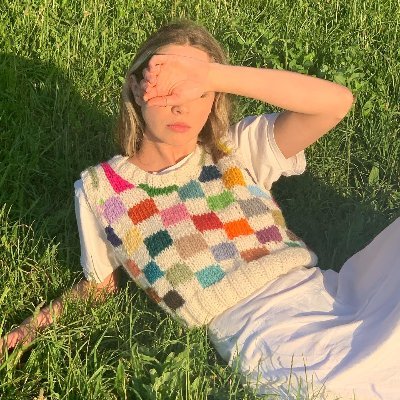 almaleta12124's profile picture. "Radiating beauty with every smile ✨ | Dreamer & doer 💫 | Spreading positivity and good vibes 🌸 | Living life in full color 🎨 #AdventureAwaits"