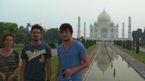 EllAdamson1989's profile picture. 