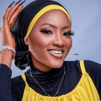 ZainabAde10's profile picture. gentle and God fearing