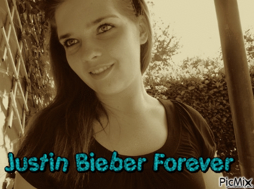 I ' m a #Beliebers  :) 
FOLLOW BACK :)