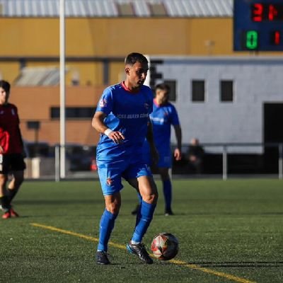 Jugador de⚽️
Estudiante Derecho UM