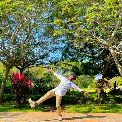 bharathi499103's profile picture. 