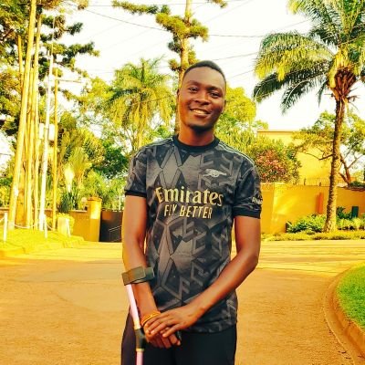 professional driver🚙/engineer at richflo company🔧/ Arsenal die hard fan⚽️