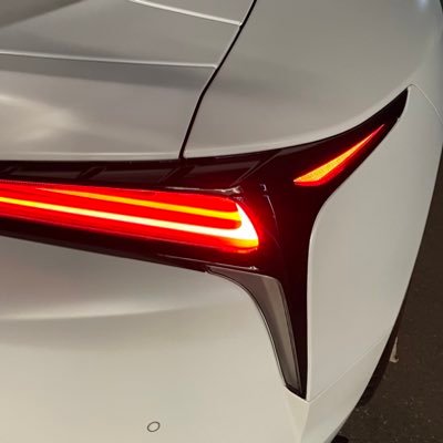 自動車整備専門学生 乗りたい車はロードスター 無言でフォローします🙇 ギターとベースとドラムできます。 旧車をハイブリッド車として蘇らせたい人です。