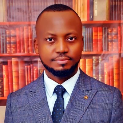 Lawyer, Microbiologist and Medical Underwriter🪂💐
