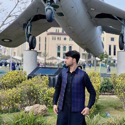 👉Pashtoon💫
👉Umtian 🧑‍🎓
👉Ex-Tameerian🧑‍🎓
👉Student of literature ✍️