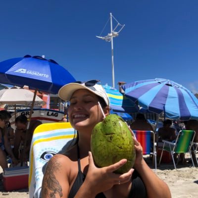 colorada bipolar e vestibulanda surtada /@ef_matos💛