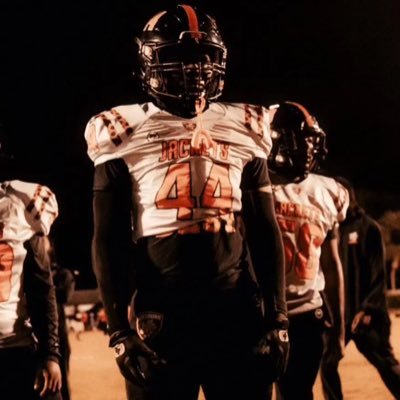 ||Leesburg high school🐝 || 6’1/222lb || Edge & DE|| @leesburghsfb|| C.O 2025|| GPA 3.2 || Leesburg fl || 352-530-3636 ||https://t.co/N1UrRkX3Ew||