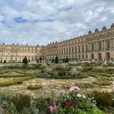 AlnTessy's profile picture. 🥀