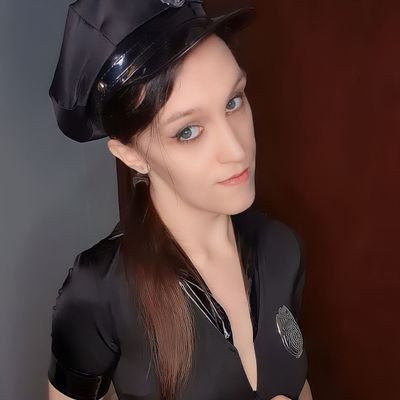 🇬🇧🏳️‍⚧️Alt Trans Model | 🔞ADULT CONTENT CREATOR🔞 | Click the link, enjoy the kink | https://t.co/dsX227j5Re 🖤

backup @yourwickedpixie