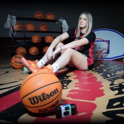 Sissonville High School | 4.4 GPA | c/o 2026 | FTF Thunder 26’| 5’8 SF | email: raeganelmore@gmail.com