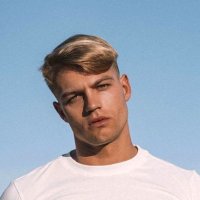 toytroy 🍆 🎱 🏈 HUGE DILDO LOVER (@tony_huge_24) 's Twitter Profile