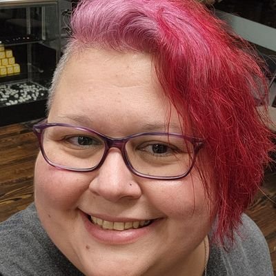 CPSunshineOils's profile picture. Mom, Wife, Daughter & Sister.
Oily Mama. Crunchy Mama.
Young Living Brand Partner # 14663213