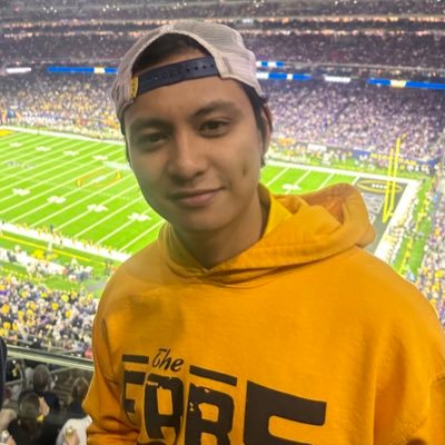 MaizeRageAndBlu's profile picture. Made in Isengard