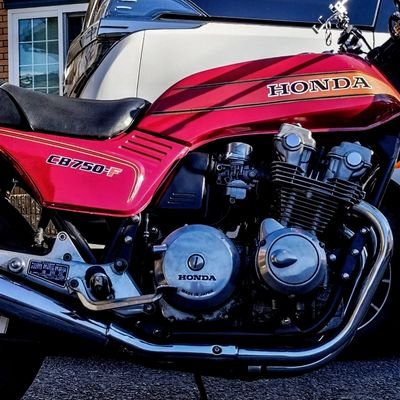 寛解御報告.🏍No Bike No Life🏍.。。2018 前立腺ガンステージ2悪性.重粒子線治療.ホルモン治療。。2020 膝骨折入院。。2023 大腸ガンステージ2b腹腔鏡手術成功.ストマ無.抗がん剤治療。。2024 元気に還暦🏍💨💨💨中。HONDACB750FB。Hayabusa3型。2台持ち