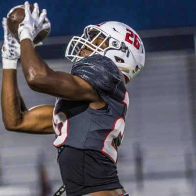 ‘25 CB| ⭐️⭐️⭐️| 1st Team All-District 26-6A CB & All-CenTX|6’3 195| 80'' wingspan|🧬NFL bro,D1🏐sis| GPA: 5.5/4.0📚| Del Valle HS| @coachpatmon Head Coach