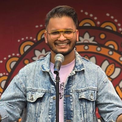 genXkavi's profile picture. Naye zamane ka kavi - #GenXKavi 
Kabhi Rap kabhi Poem
Poet ✍️| Rapper🤙 | Host🎤