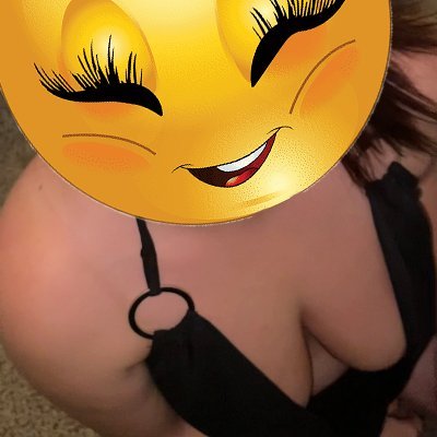 Ilovethongs2023's profile picture. Slutty wife that loves thongs, BBC, cuckolding, and femdom.
