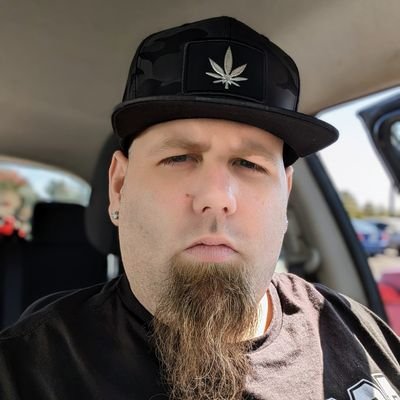 https://t.co/gP88ePlVRt florida medical marijauna activist and patient. 18+ only.Content creator, Gamer, Streamer https://t.co/Zy2vtt1BvV